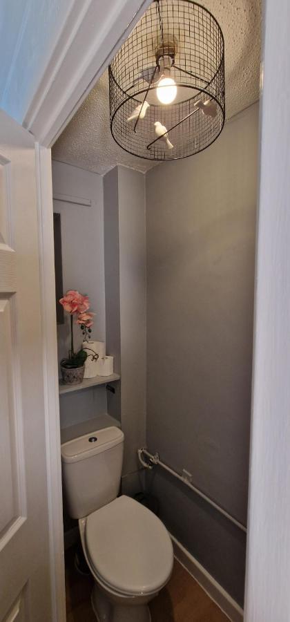 Spacious & Comfy Home- Very Close To Nec Birmingham ,Hs2 & Airport- Perfect For Contractors & Groups- Free Parking & Fast Wifi Marston Green Экстерьер фото
