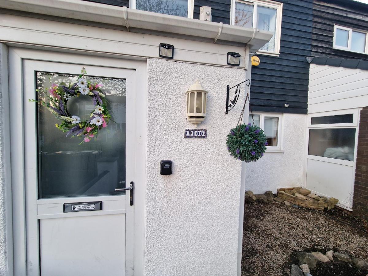 Spacious & Comfy Home- Very Close To Nec Birmingham ,Hs2 & Airport- Perfect For Contractors & Groups- Free Parking & Fast Wifi Marston Green Экстерьер фото