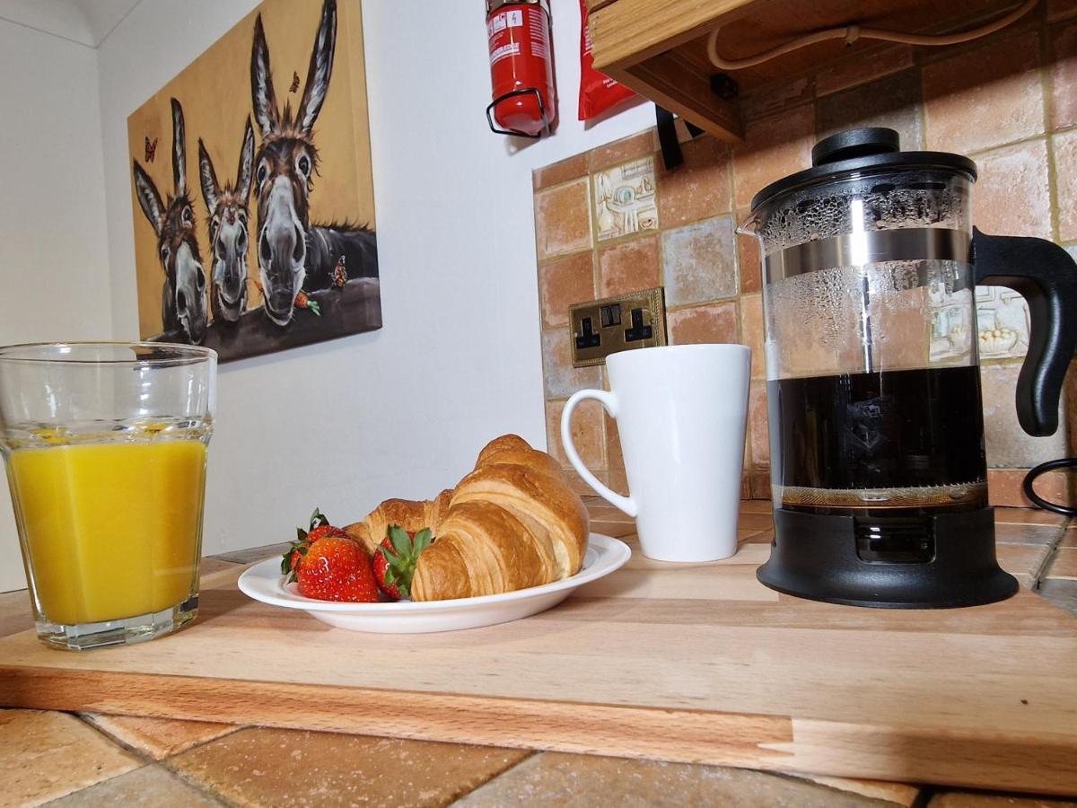 Spacious & Comfy Home- Very Close To Nec Birmingham ,Hs2 & Airport- Perfect For Contractors & Groups- Free Parking & Fast Wifi Marston Green Экстерьер фото